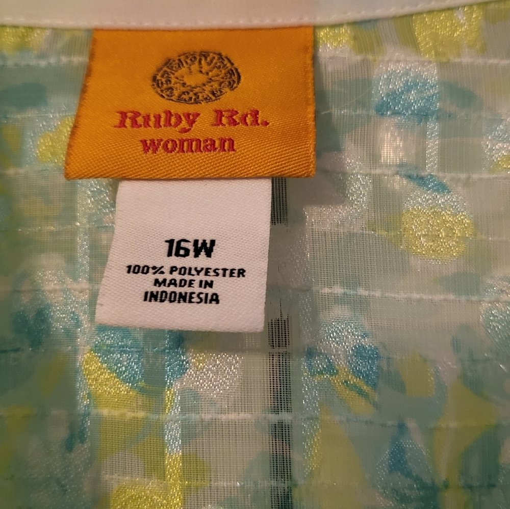 VTG Ruby Rd. Semi Sheer Button-Up Blouse - Picture 2 of 3